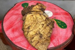 Nelayan Temukan Muntah Paus yang Diperkirakan Bernilai Rp3,2 Miliar