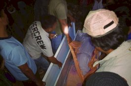 Tiba di Jeneponto, Jenazah Korban Penembakan di Papua Dimakamkan Malam Hari