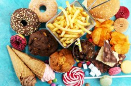 Orang yang Sering Makan Junk Food Bisa Mengalami Dimensia