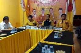 Kembalikan Formulir di Hanura, Anto Ingin Bangun Makassar Beriwibawa dan Bermartabat