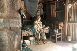 Daeng Baco, Kakek Tunanetra Sebatangkara, Tanpa Raskin Tanpa BPJS