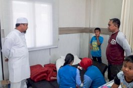 Wagub Sulsel Mau Rawat Balita yang Peluk Mayat Ibunya