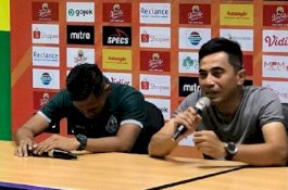 Detik-Detik Bek PSS Sleman Menangis dan Tersedak Usai Kalahkan Persebaya