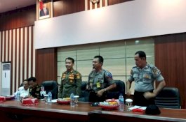 Satpol PP Bone Dapat Pembekalan dari Dempom dan Polres Bone