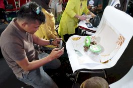 Pelaku UKM Sidrap Belajar Buat Foto Kreatif dengan Kamera Ponsel