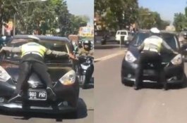 Mirip Kejadian di Bandung, Polisi India Ikut Diseret Mobil 1,5 Kilometer Sebelum Loncat dari Kap
