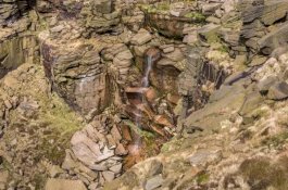 Besoknya Berencana Beli Rumah, Wanita ini Tewas Terjatuh di Air Terjun