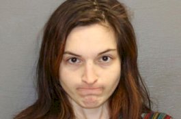 Todongkan Parang ke Leher Mantan, Wanita Cantik Ini Minta Disetubuhi