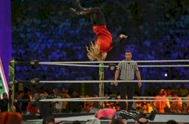 Arab Saudi Gelar Pertunjukan Gulat Perempuan WWE, Peserta 'Berbusana Sopan'