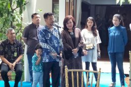 Dari Makanan Khas, Spirit, sampai Hujan di Sekitar Rumah Dinas