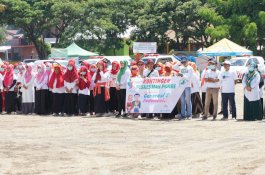 Gelar Kemah Peringati HKN, Dinkes Bulukumba Padat Pasien Cek Kesehatan