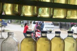 Jangan Tertipu! Ini Cara Bedakan Bensin Asli dan Oplosan