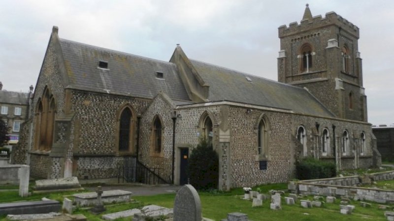 Areal pemakaman  di samping Gereja St Andrew, Hove, Brighton, Inggris.