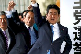 Pesawat yang Ditumpangi Menuju Bangkok Terbakar, PM Jepang Selamat