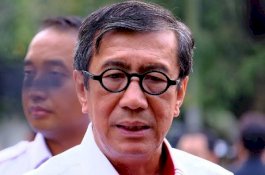 Ups... Kikuk Ditanya Perppu KPK, Menkumham Yasonna Sampai-Sampai Salah Masuk Mobil
