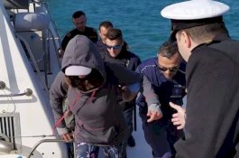 Hanyut di Lautan Selama 2 Hari, Wanita Ini Bertahan dengan Permen