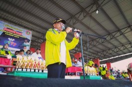 Bupati Iksan Iskandar Buka Porseni PGRI Ke-13 di Stadion Mini Turatea Jeneponto