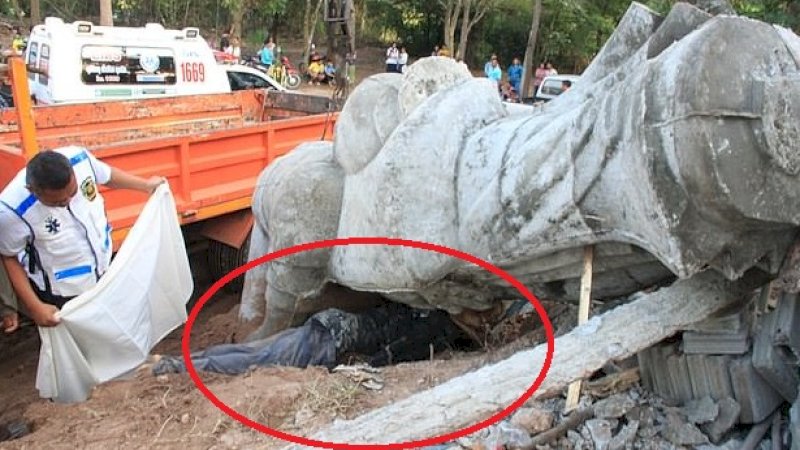 Patung Buddah menimpa kepala desa