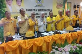 Wawancara di Golkar Sulsel, Indah Beberkan Calon Pendampingnya di Pilkada Lutra