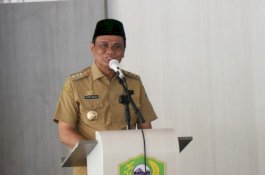 Instruksikan Jajaran Tingkatkan Pelayanan Publik, Bupati Barru: Rakyat Jangan Dipersulit