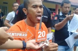 Usai Bunuh Teman, Asman Jilat Darah di Pisau, 