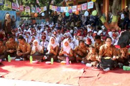 Begini Penampakan Siswa di Bantaeng Belajar di Luar Kelas