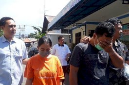 Nasib Guru yang Ajak Siswinya Threesome dengan Sang Pacar