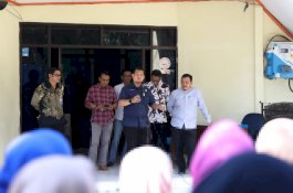 Blusukan ke Kantor Disdik, Iqbal Ajak Staf Tulis Usulan Nama Sekretaris Disdik di Secarik Kertas