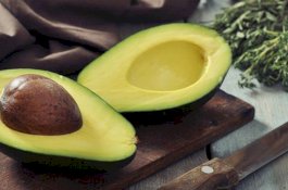 Tak Terduga! Ini Manfaat Hobi Makan Alpukat Sekali Sehari