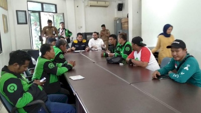 Perwakilan Gojek saat mengadu di DPRD Kota Makassar.