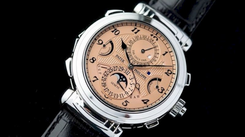 Jam tangan Patek Philippe seri 6300A-010.