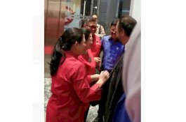 Sebut Pidato Tertulisnya Terlalu Serius, Jokowi Bahas Hubungan Surya Paloh dan Megawati