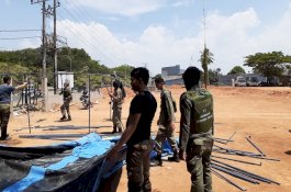 Dapat Perlawanan, Satpol PP Berompi Anti Peluru Robohkan Bangunan di Lahan Milik Pemprov Sulsel