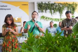 Ultah Ke-29, Adira Bagikan Pohon kepada Nasabah yang Bayar Angsuran