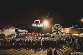 Remaja Melahirkan di Club, Bayinya Diberi Tiket Masuk Gratis Seumur Hidup