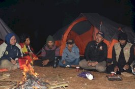 Relawan Demokrasi KPU Bantaeng Terbitkan Buku, Dibedah Sambil Wisata ke Malino 