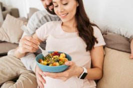 Hindari Makanan dan Minuman Ini Agar Cepat Hamil