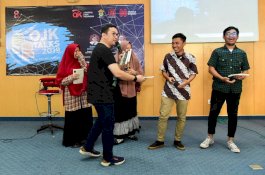 Perhumas Sulsel dan OJK Gelar Talkshow Publik Relation Era Millenial