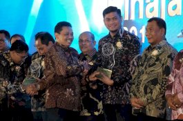 Satu-satunya di Sulsel, Bupati Gowa Terima Anugerah Kihajar 2019