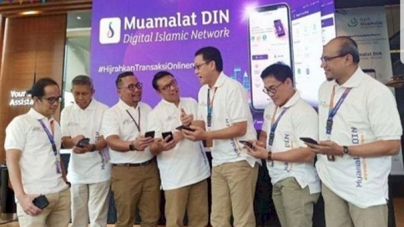 Sejumlah calon investor menyatakan kesiapannya, untuk memperkuat struktur permodalan Bank Muamalat. Juga merancang langkah strategis lainnya, untuk bank syariah pertama di Indonesia tersebut.