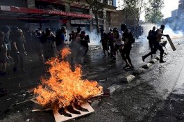 Terkena Peluru Karet Polisi, Lebih 200 Demonstran di Chili Buta