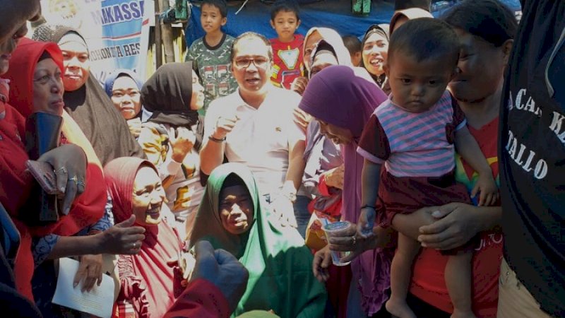 Ana' Lorongna Makassar, Moh Ramdhan Pomanto melaunching Kampung Warna Warni "Suara'na Mangkasara" Sengka Batu di Jalan Teuku Umar 15, Kelurahan Bontoa, Kecamatan Tallo, Minggu (17/11/2019).