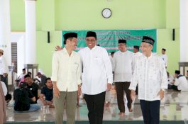 Bupati Barru Lantik Pengurus Masjid Agung, Pesannya: Harus Ikhlas dan Sabar