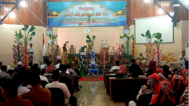 Suasana perayaan maulid nabi di DPRD Wajo.