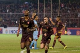 Tampil Superior, PSM Gulung Persipura 4-0 di Mattoanging