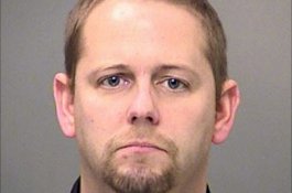 Teleponnya Tak Diangkat, Pak Guru Kirim Foto Bugil Mantan ke Kakaknya