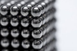 Remaja Ini Nyaris Meninggal Dunia Akibat Masukkan 53 Bola Magnet ke Penis