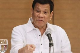 Presiden Duterte: Tangkap Semua Orang yang Isap Vape