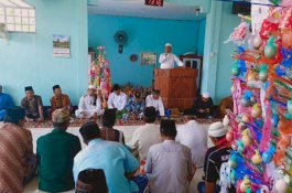 Maulid di Desa Manurung, Wabup Lutim Ajak Masyarakat Idolakan Nabi Muhammad