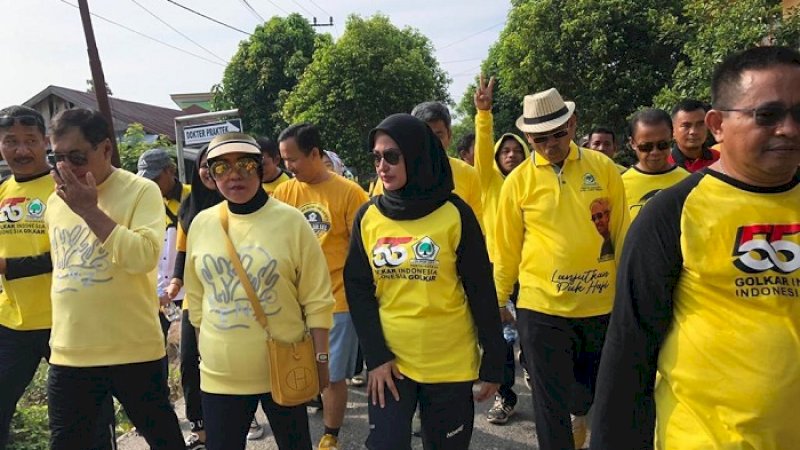 Lebih dari 25 ribu peserta mengikuti jalan santai di Masamba, Luwu Utara, Sabtu (23/11/2019)